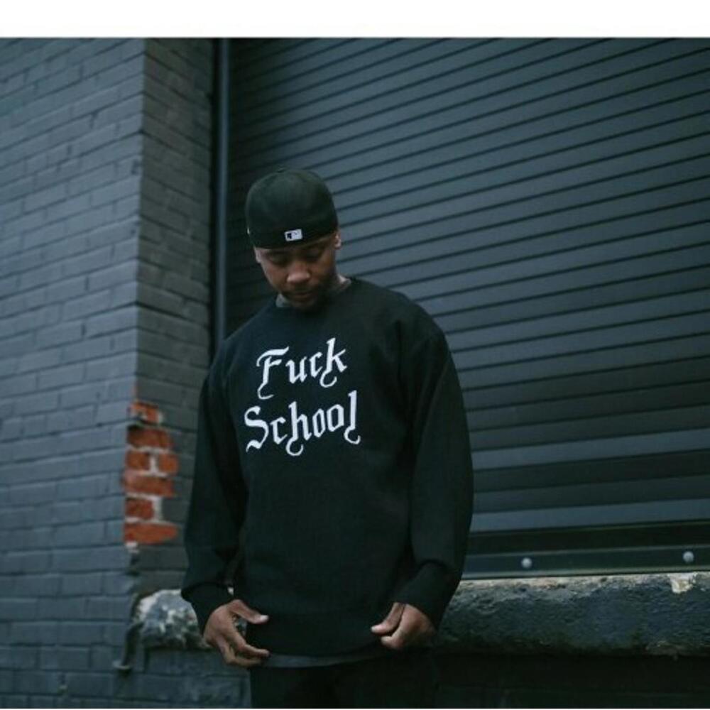 Born X Raised, merino wool "F*** School" Inscriptions Vulgar Sweater Sz L #R1